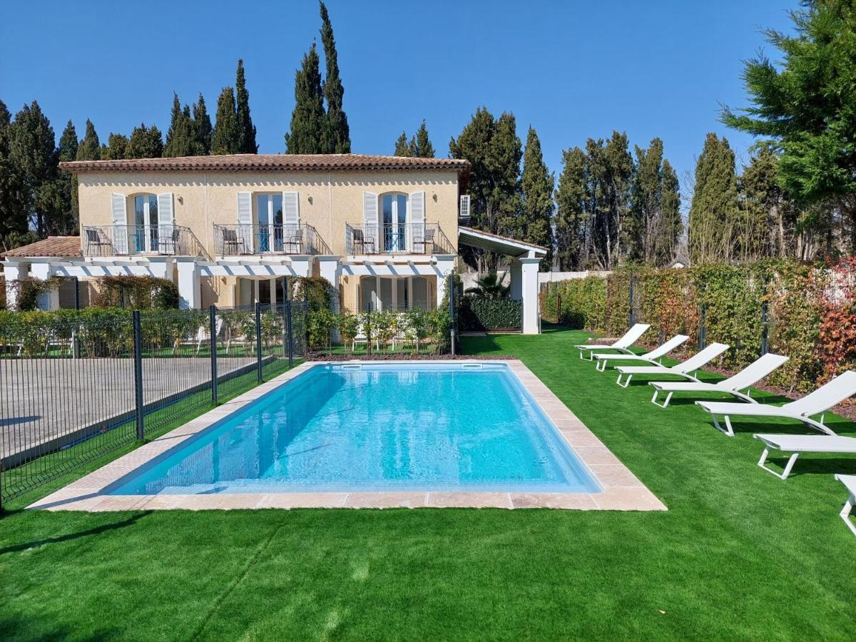 Le Clos De Saint Aygulf Εξωτερικό φωτογραφία
