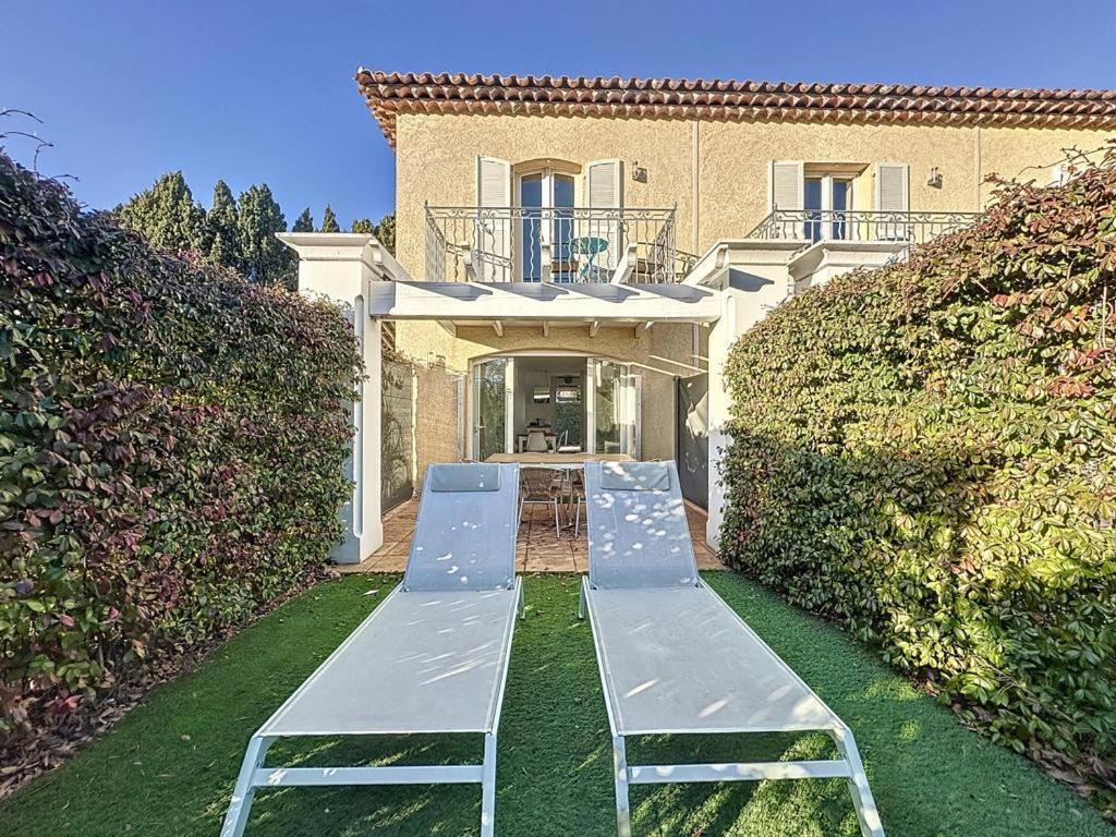 Le Clos De Saint Aygulf Εξωτερικό φωτογραφία